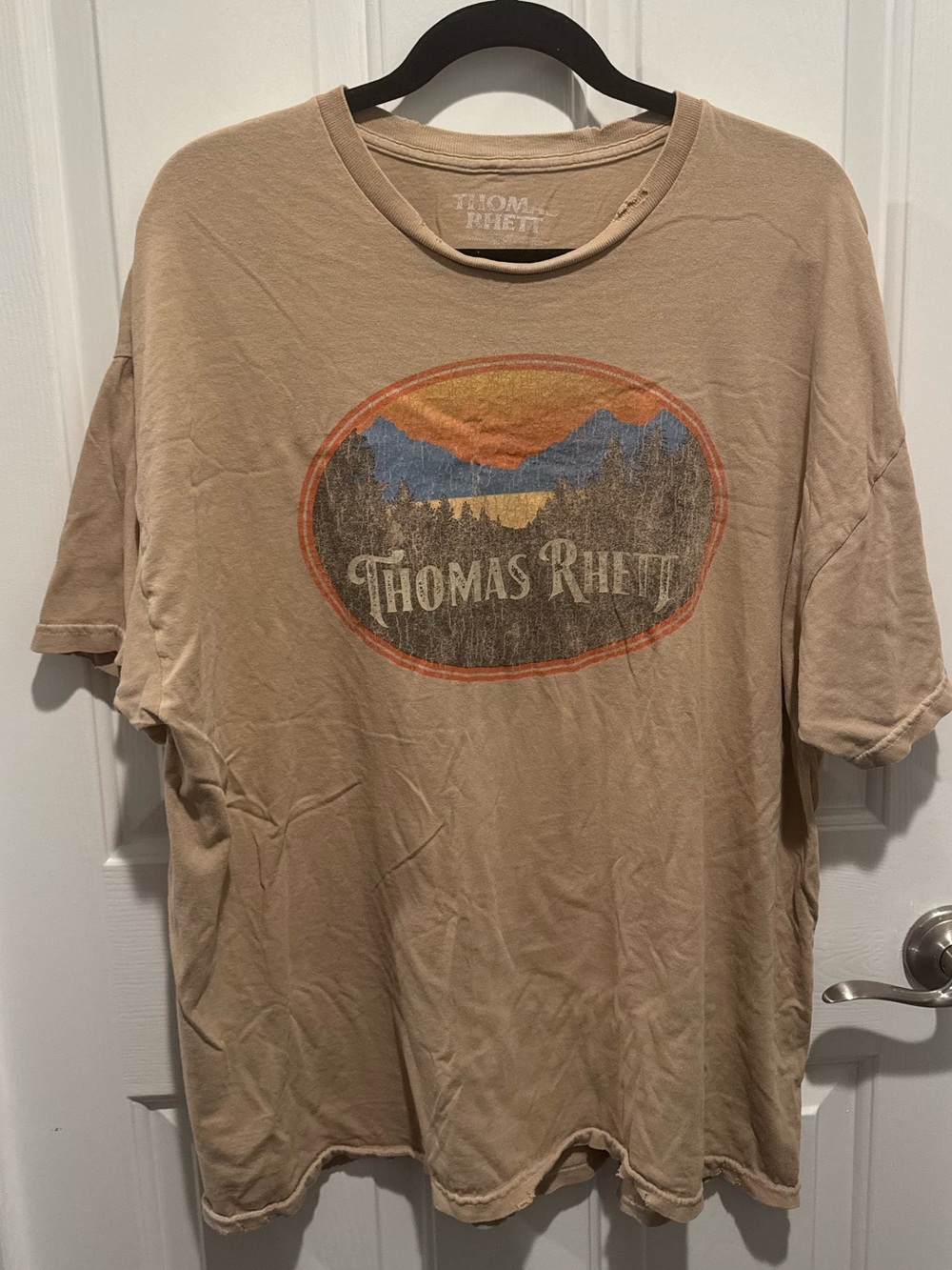 Thomas Rhett Beige Graphic Tee - Tan Mountain Sunset Size XL